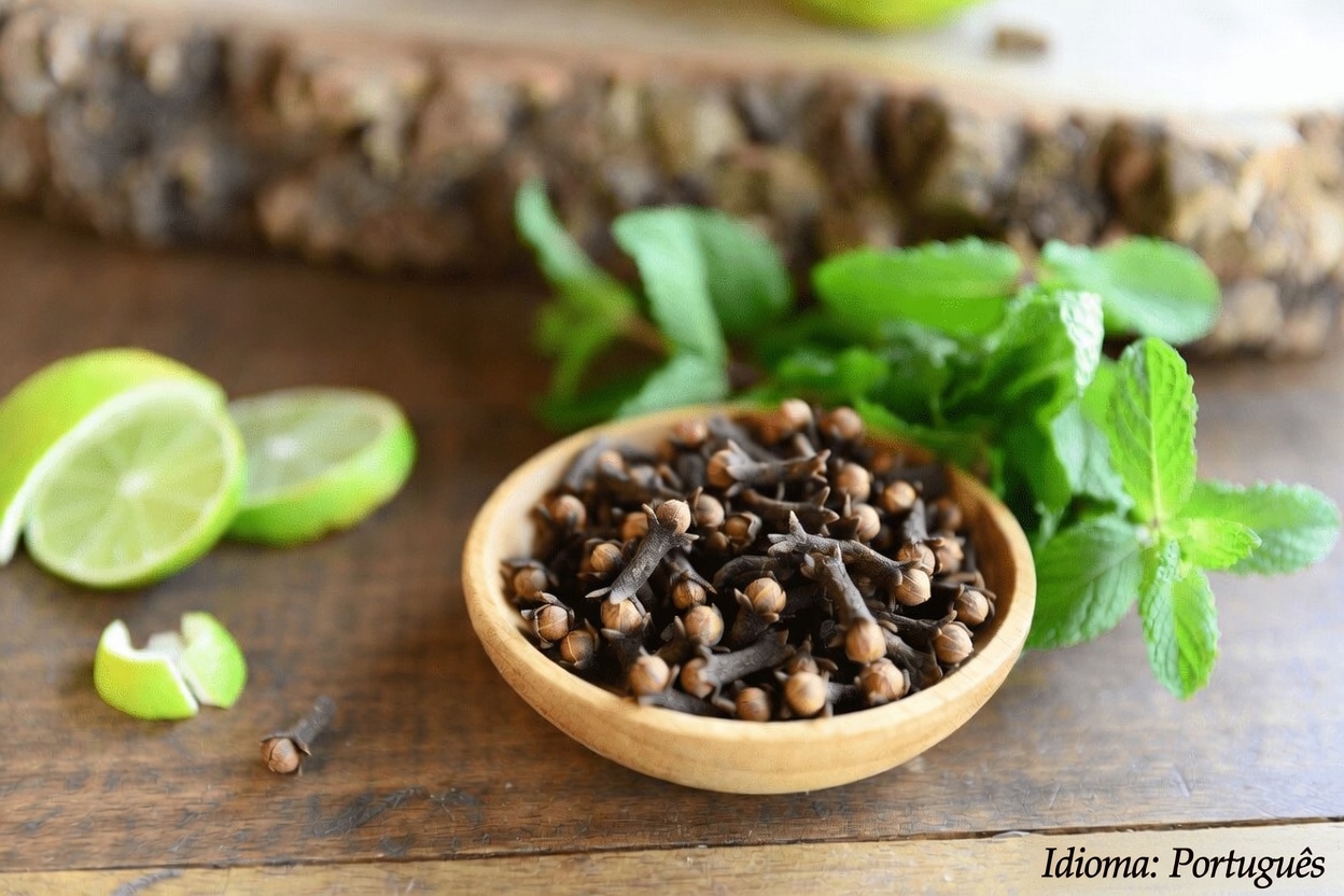 Descubra Como Esta Refrescante Bebida de Limão, Cravo e Hortelã Pode Apoiar Seus Hábitos Diários de Bem-Estar e Circulação