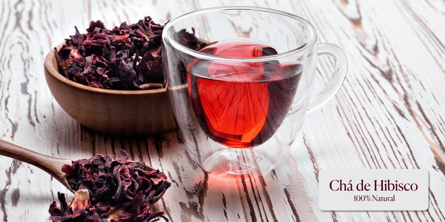 Ferva lima-preta, hibisco e cravos juntos por 10 minutos – a bebida que está discretamente bombando em 2025