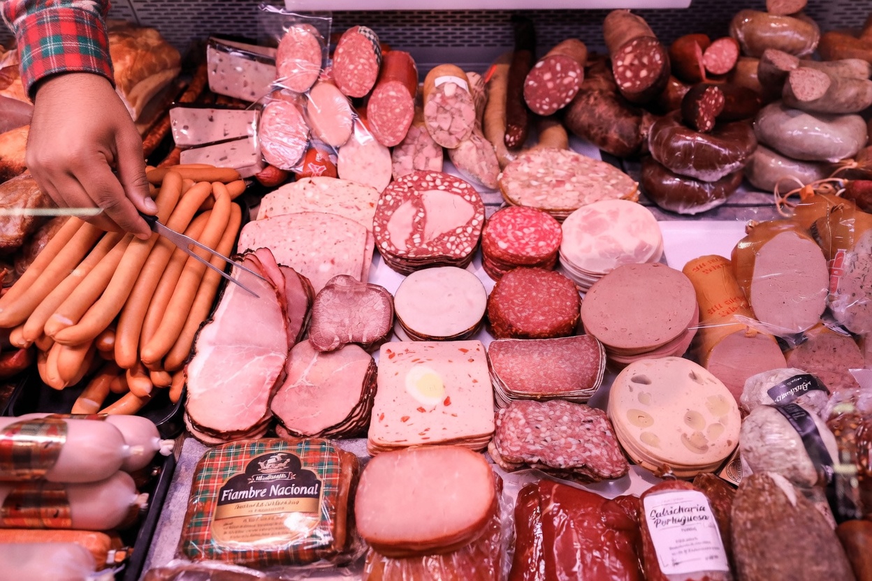 5 Alimentos Surpreendentes do Dia a Dia que Pesquisas Associam a um Maior Risco de Câncer e Substituições Simples para uma Saúde Melhor