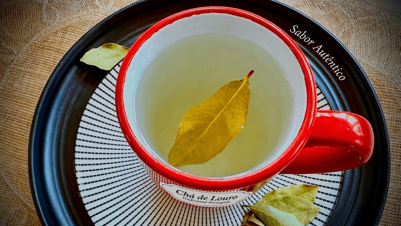 Descubra a receita de chá de louro, alecrim e cravo para apoiar naturalmente o conforto dos joelhos e o bem-estar das articulações