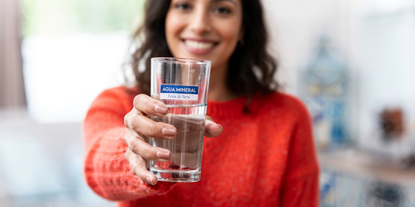 Descubra os 5 Erros Comuns que Cometemos ao Beber Água e que Estão Afetando o Seu Bem-Estar Diário