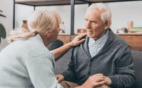 Mais de 60? 10 sinais precoces de alerta de demência aos quais prestar atenção: dicas para idosos e famílias