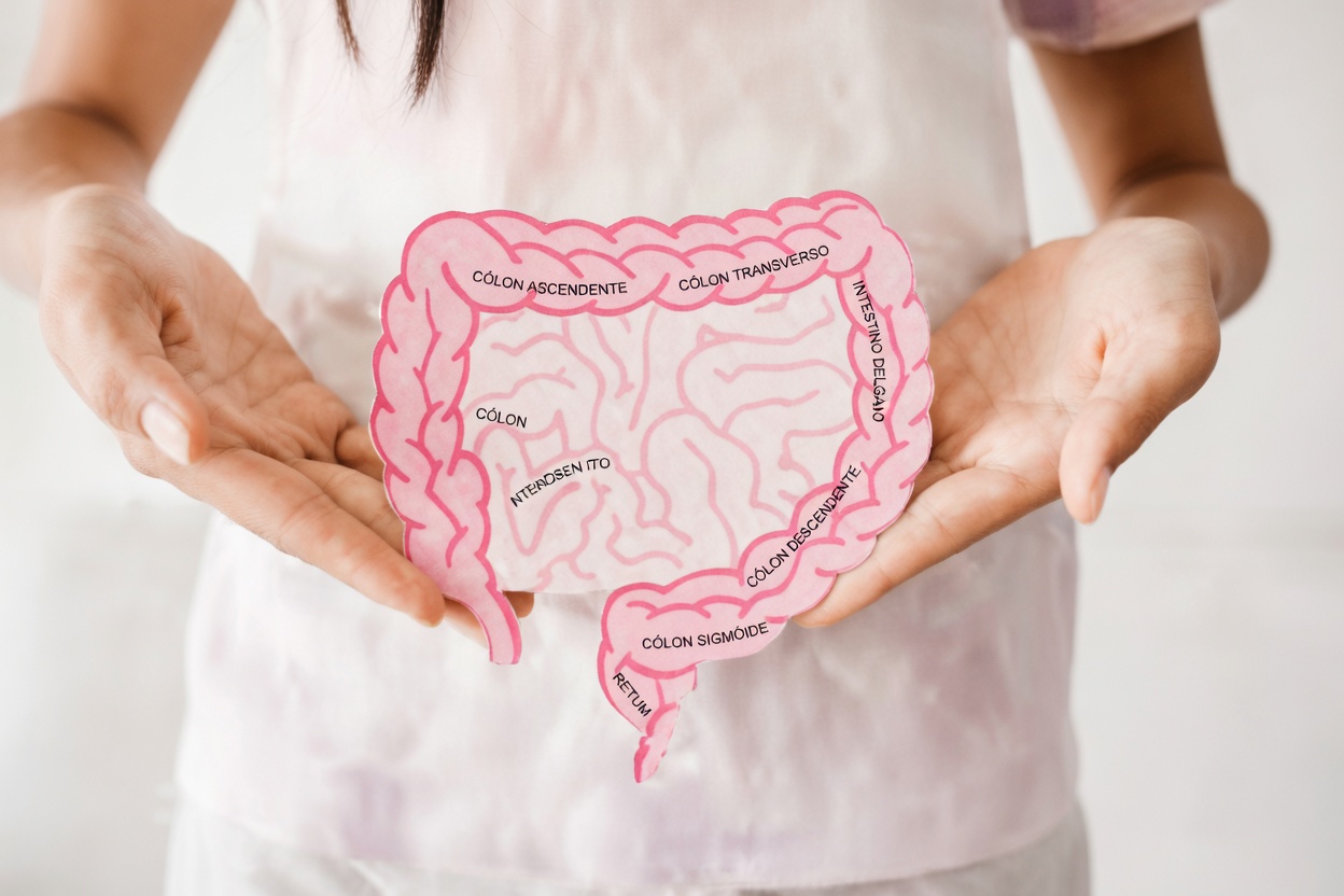 Pare de Tomar Probióticos: Esta 1 Especiaria Elimina Instantaneamente as Bactérias Ruins do Intestino
