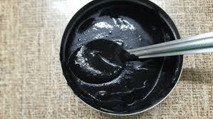 O Segredo de 30 Minutos: Como Conseguir Cabelos Permanentemente Pretos Como Jato Naturalmente em Casa — Garantido