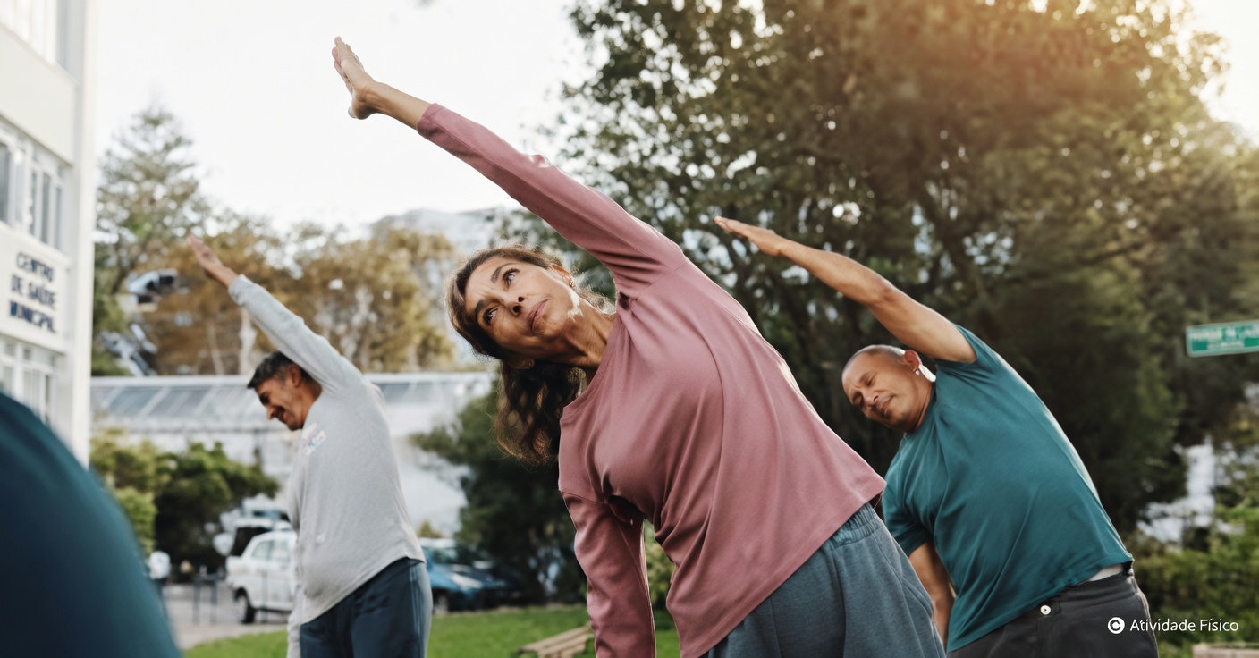 5 exercícios suaves de baixo impacto após os 60 que muitos idosos estão explorando como alternativas à caminhada