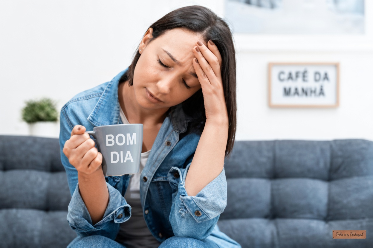 17 Sinais Silenciosos de que Seu Fígado Está Pedindo Ajuda (Mesmo que Você Se Sinta “Bem” Agora)