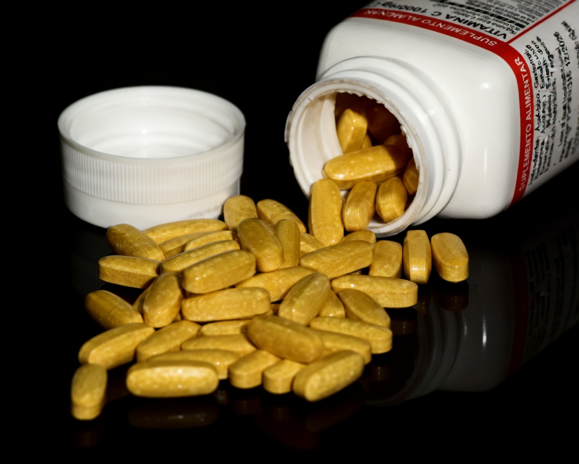 3 Vitaminas para Tomar Antes de Dormir Que Estão Dando aos Idosos Pernas Mais Fortes e Firmes da Noite para o Dia (Mesmo Que Você Já “Tenha Tentado de Tudo”)