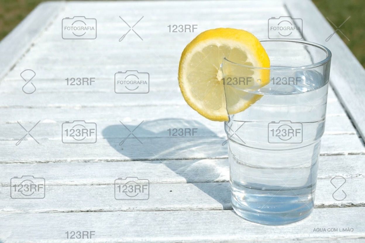 Tem mais de 60 anos? Não beba apenas água pura — adicione ESTE mineral para melhorar a circulação sanguínea e a hidratação celular | Dicas de saúde para idosos