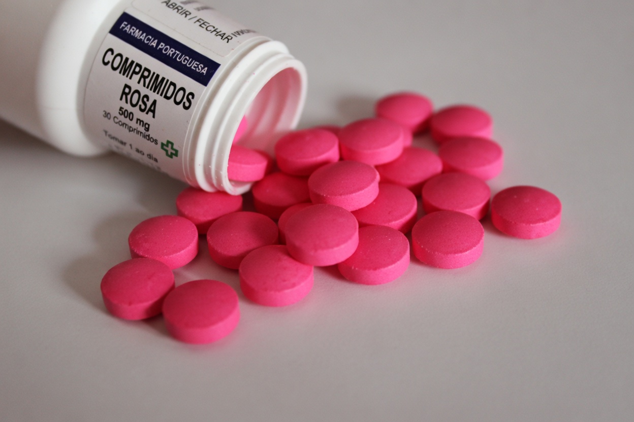 Descubra 9 maneiras pelas quais o uso de ibuprofeno pode afetar a saúde do coração em idosos e o que especialistas recomendam em vez disso