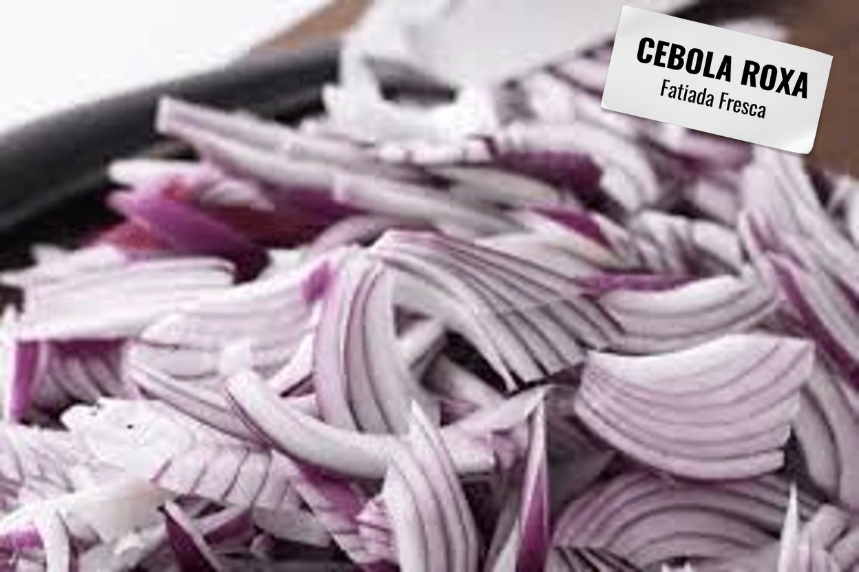 Idosos: pique UMA cebola hoje à noite e tome este elixir de 60 segundos que reduz a glicose em 28 pontos, deixa as artérias limpas e reluzentes e salva o seu coração — enquanto você dorme