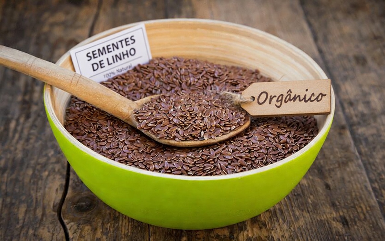 7 truques com linhaça para cuidar da saúde dos olhos depois dos 60