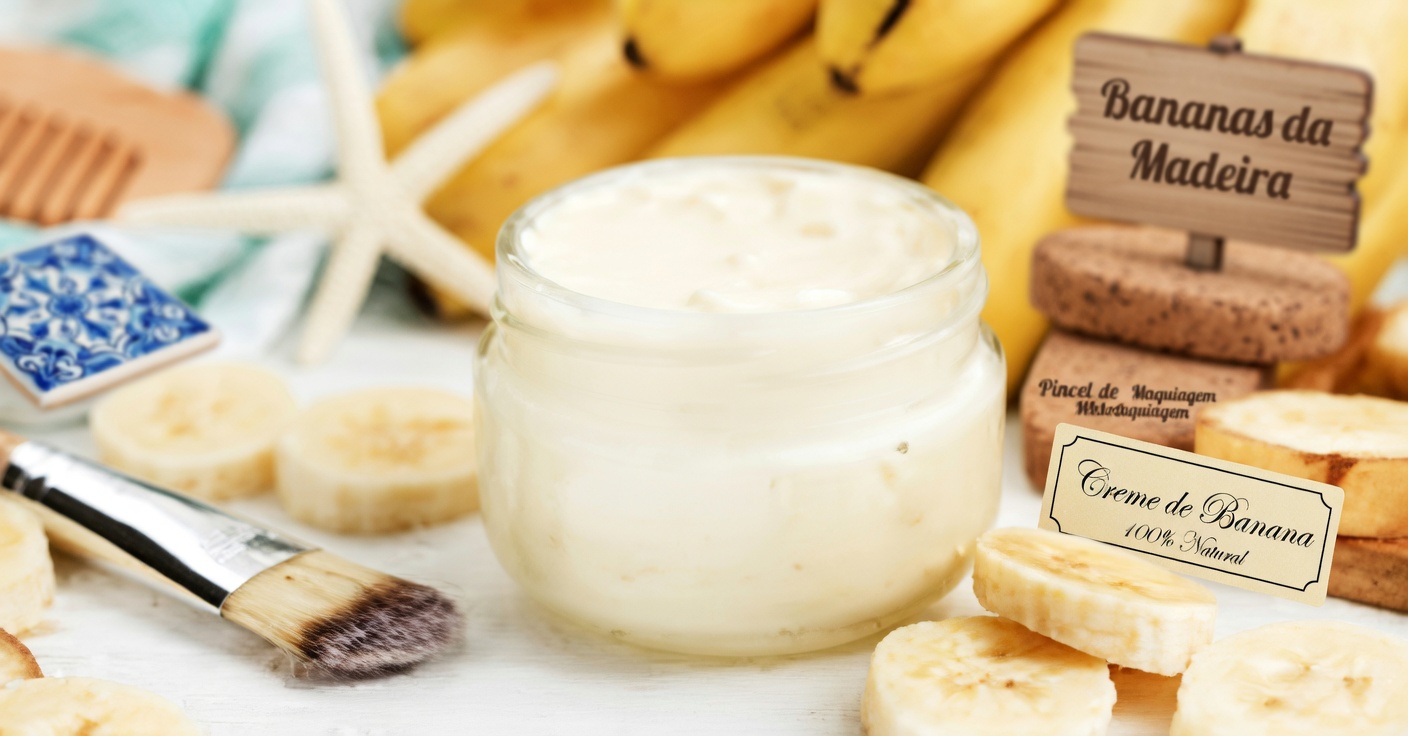 7 Maneiras Naturais de Suavizar Linhas Finas e Aumentar o Brilho da Pele Usando Cascas de Banana