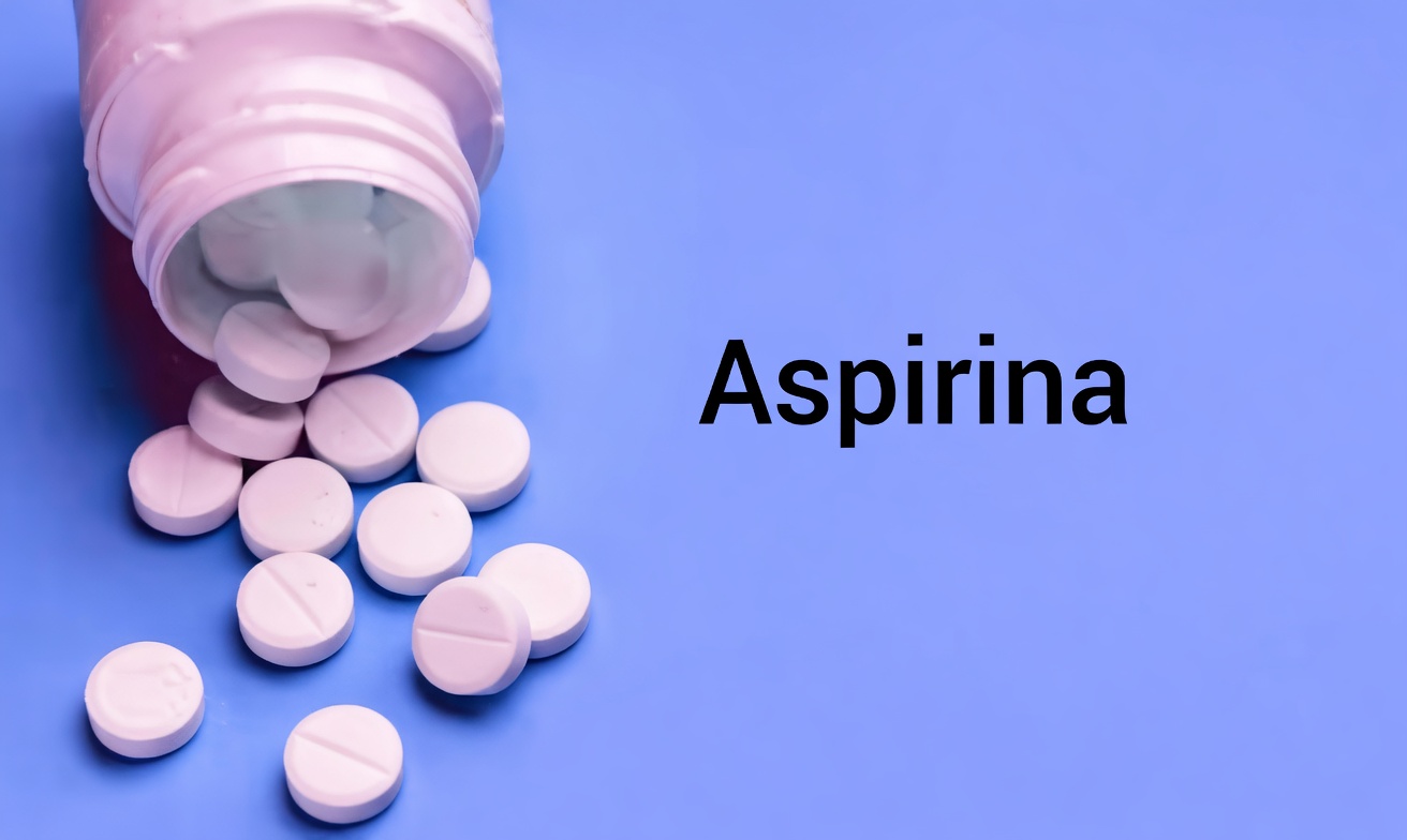 Cardiologista alerta: Será que este comprimido comum pode prejudicar corações mais velhos mais do que você imagina?