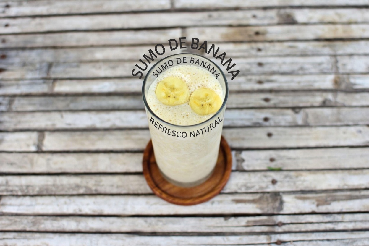 Bebida de banana e cúrcuma para articulações rígidas? Um hábito simples que muitos idosos estão experimentando