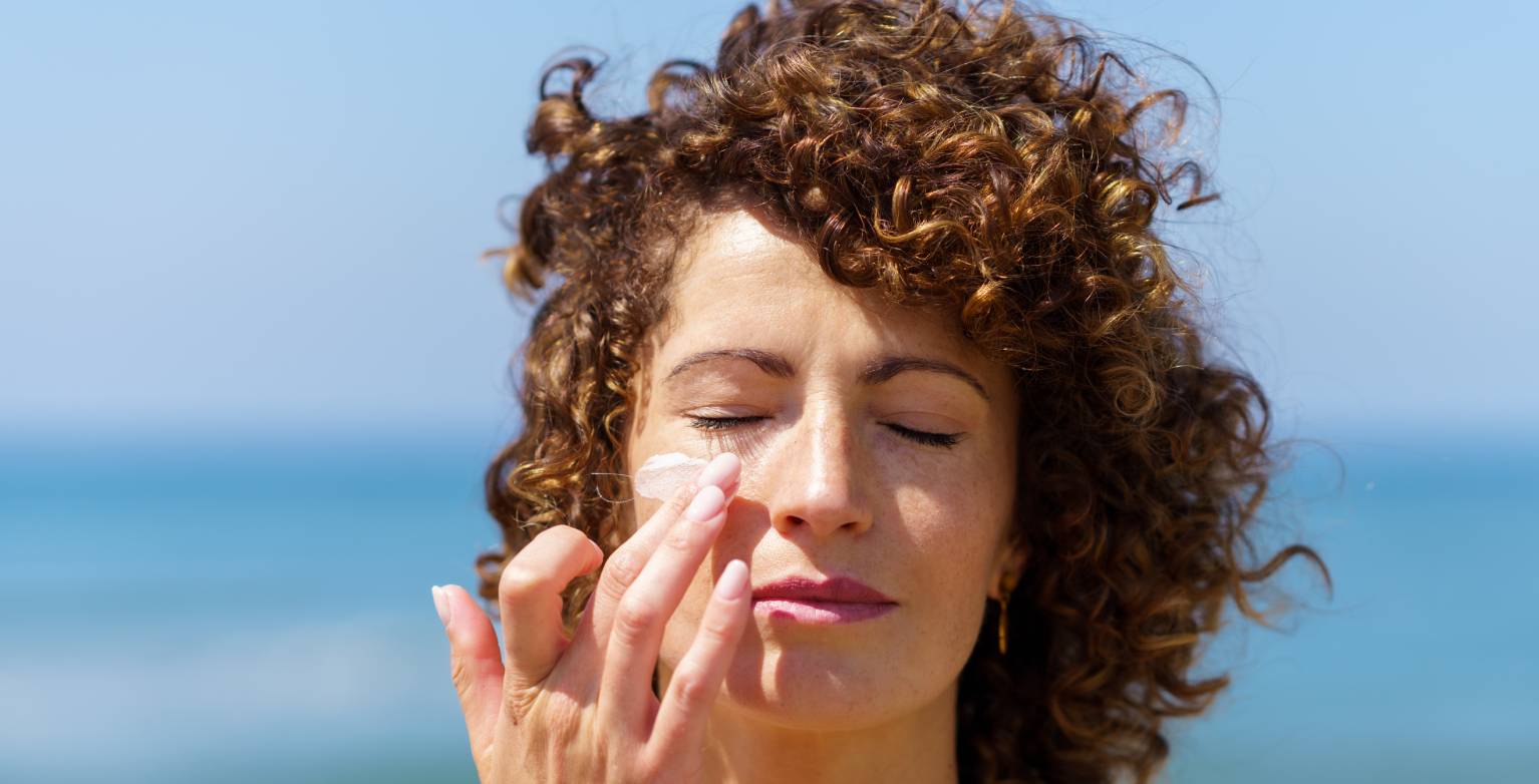 Esta Mistura Comum de Cozinha Pode Ajudar a Sua Pele a Ficar Mais Lisa? Dicas Seguras de Cuidados com a Pele para Idosos