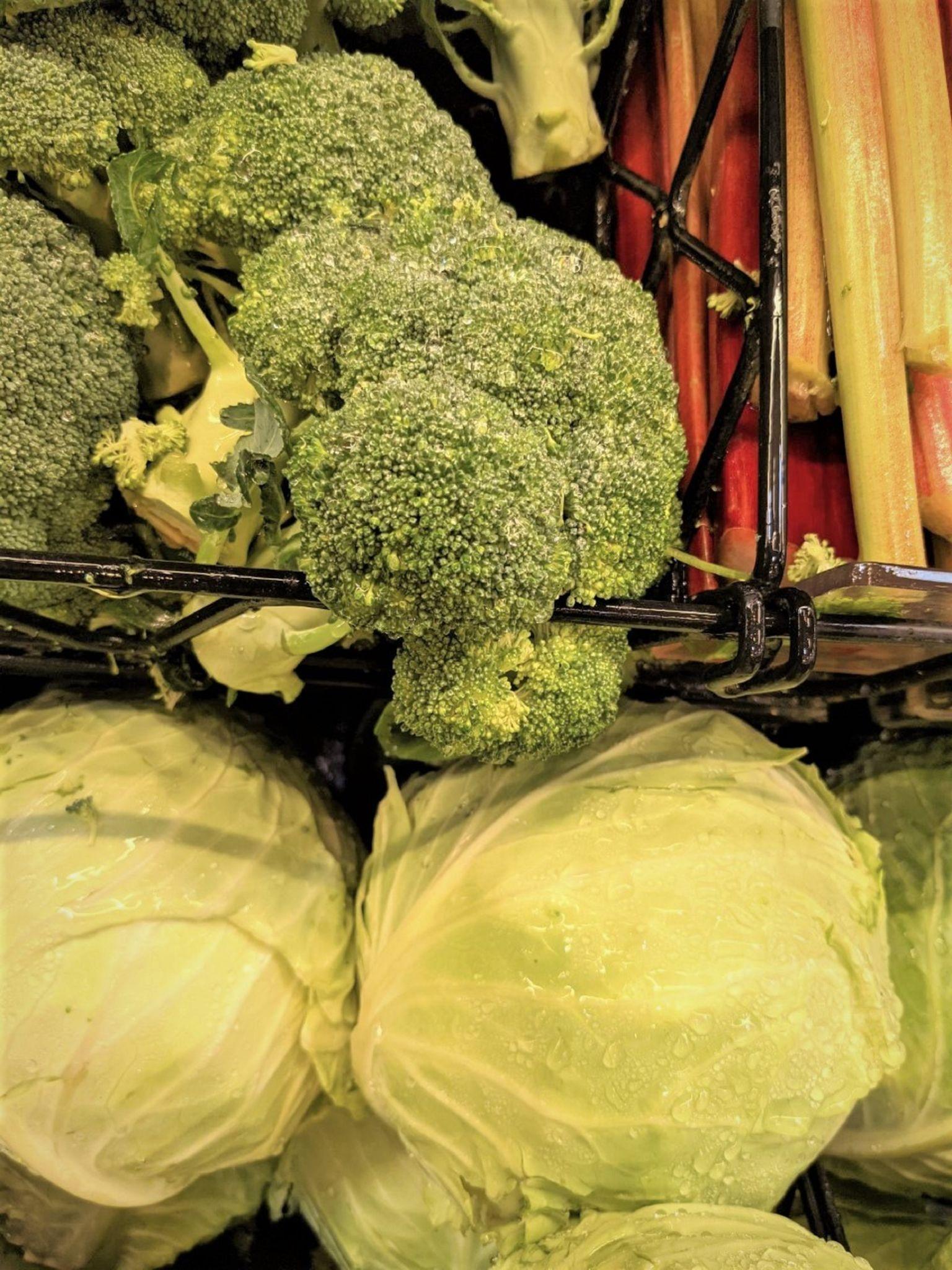 Aviso para adultos com mais de 60 anos: estes alimentos do dia a dia estão silenciosamente desequilibrando a tireoide?