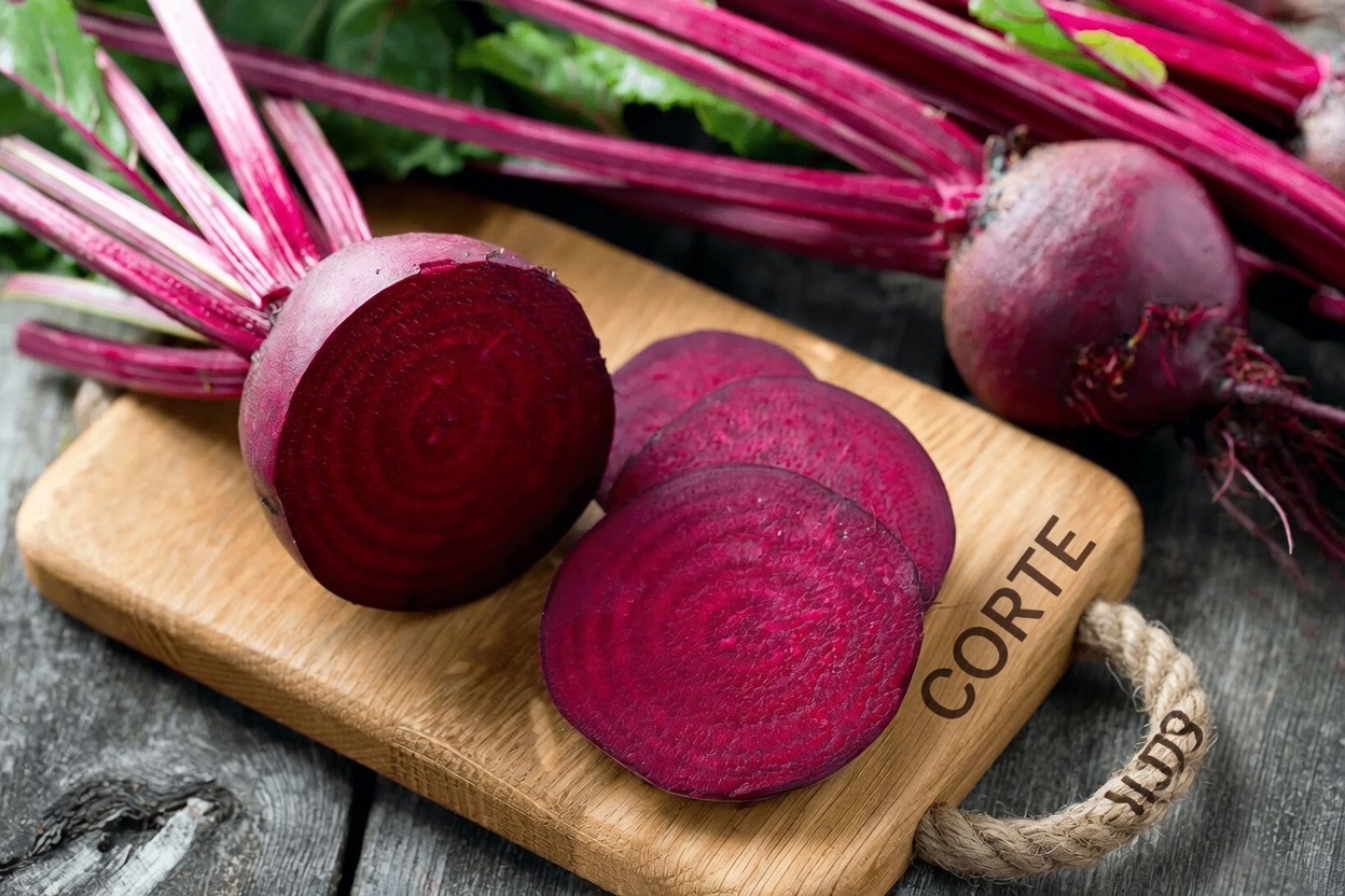 Descubra esta receita fácil de beterraba de 5 minutos para homens acima de 50 anos para apoiar naturalmente a energia, a resistência e a circulação