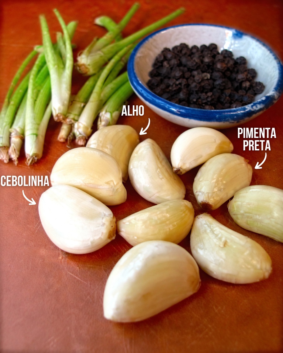 O Poder Curativo do Alho e da Pimenta-Preta para Dor nas Pernas, Reumatismo, Varizes e Artrite