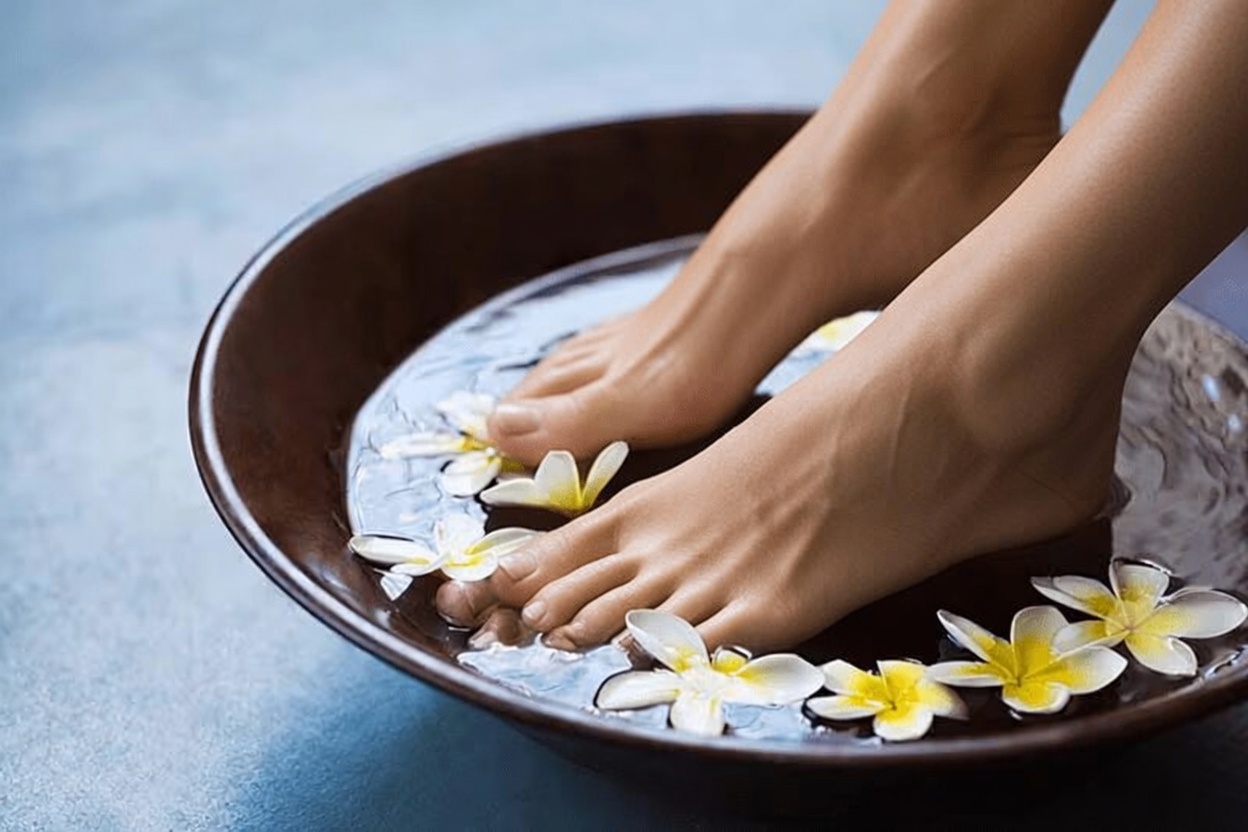 5 Remédios Naturais que Podem Ajudar a Reduzir o Inchaço nas Pernas e nos Pés em Casa