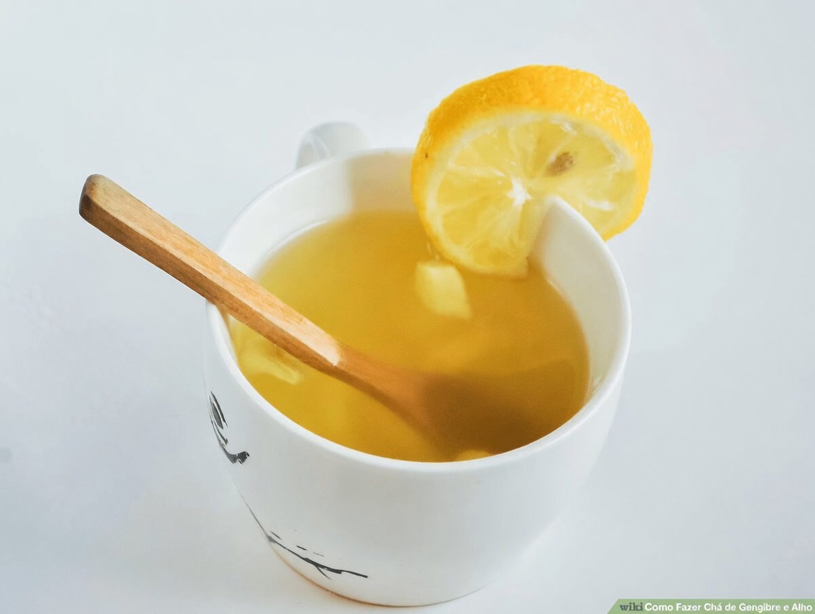 Um Guia Simples para Preparar uma Mistura de Gengibre Ralado, Cebola, Alho e Suco de Limão para Sua Rotina Diária