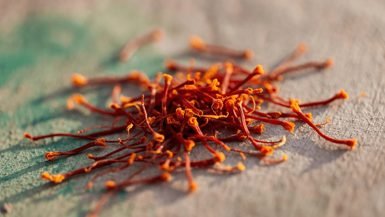 Açafrão para a Saúde Ocular: Será que Esta Especiaria Antiga Pode Apoiar Sua Visão à Medida que Você Envelhece?